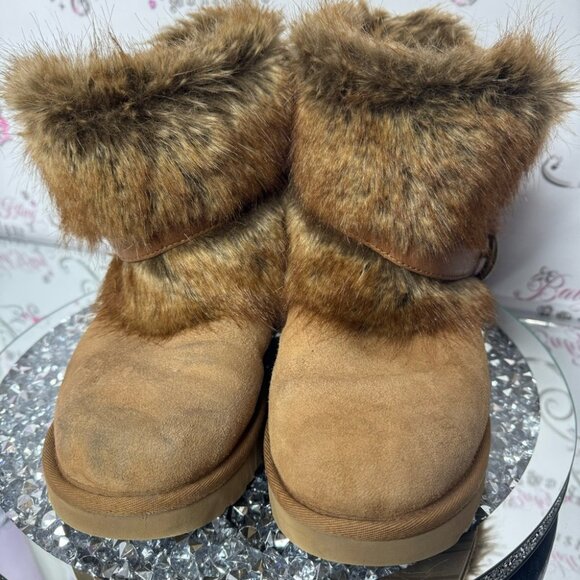 UGG CLASSIC BUCKLE MINI CHESTNUT FAUX FUR SHEARLING BOOT USA 10 rare brown furry - Picture 15 of 15